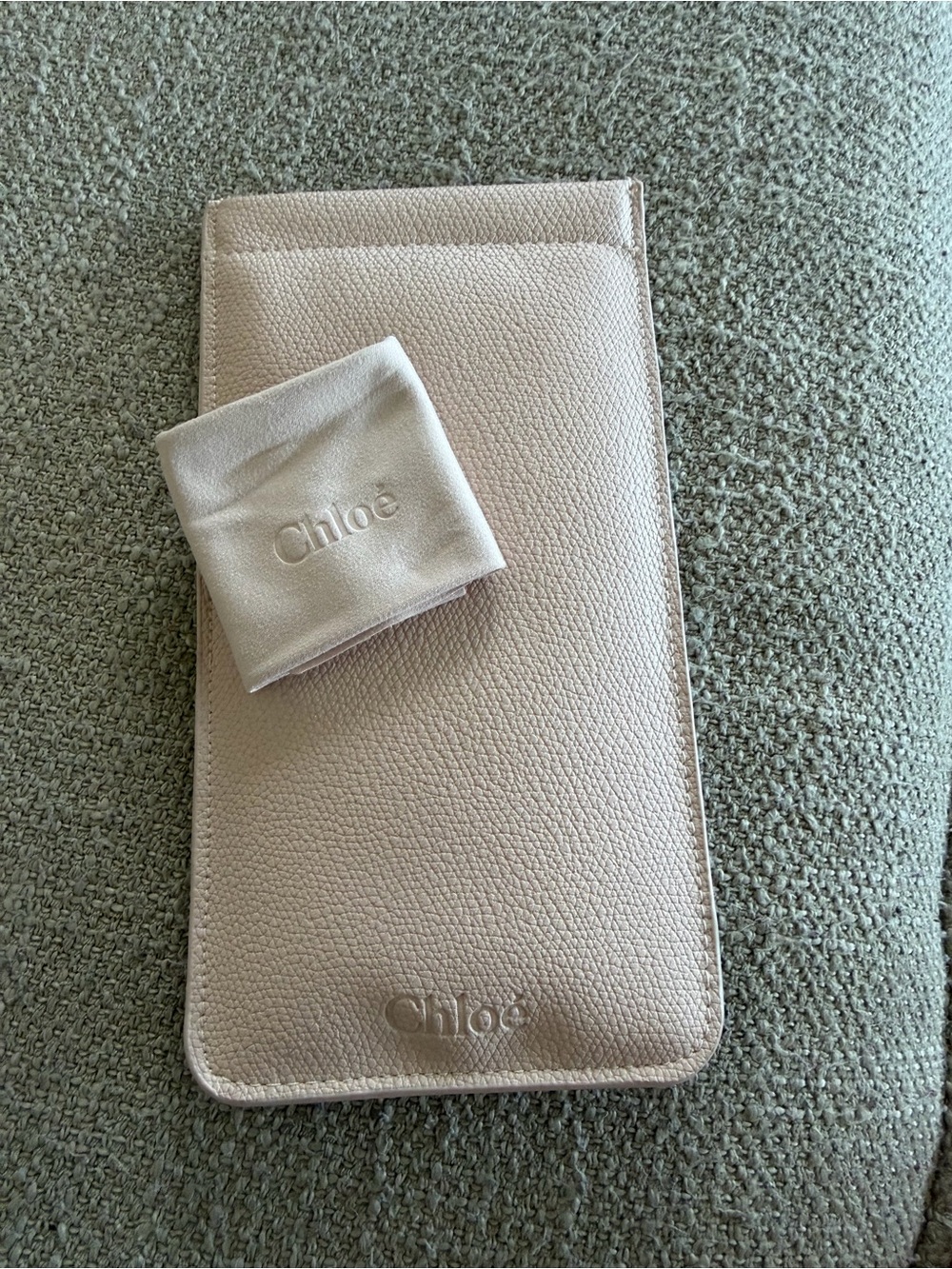 Chloé Dusty Pink Pebbled Leather Sunglasses Sleeve with Logo Pouch